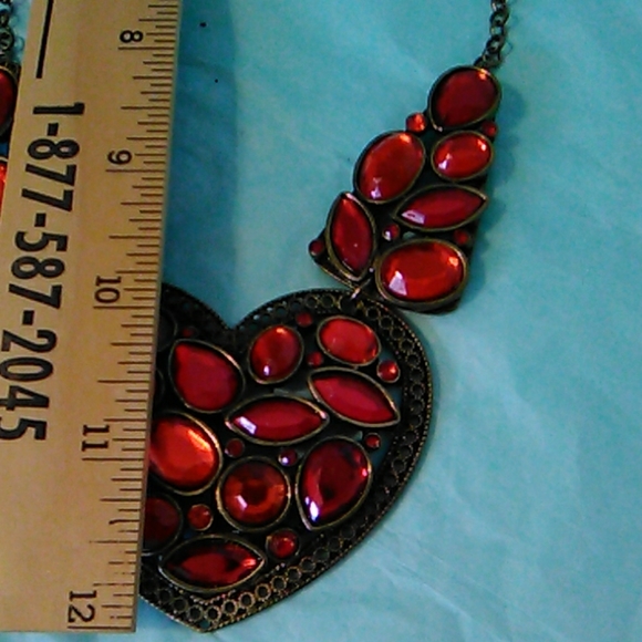 Nwt Red heart necklace - Picture 6 of 6